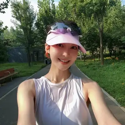 张梓